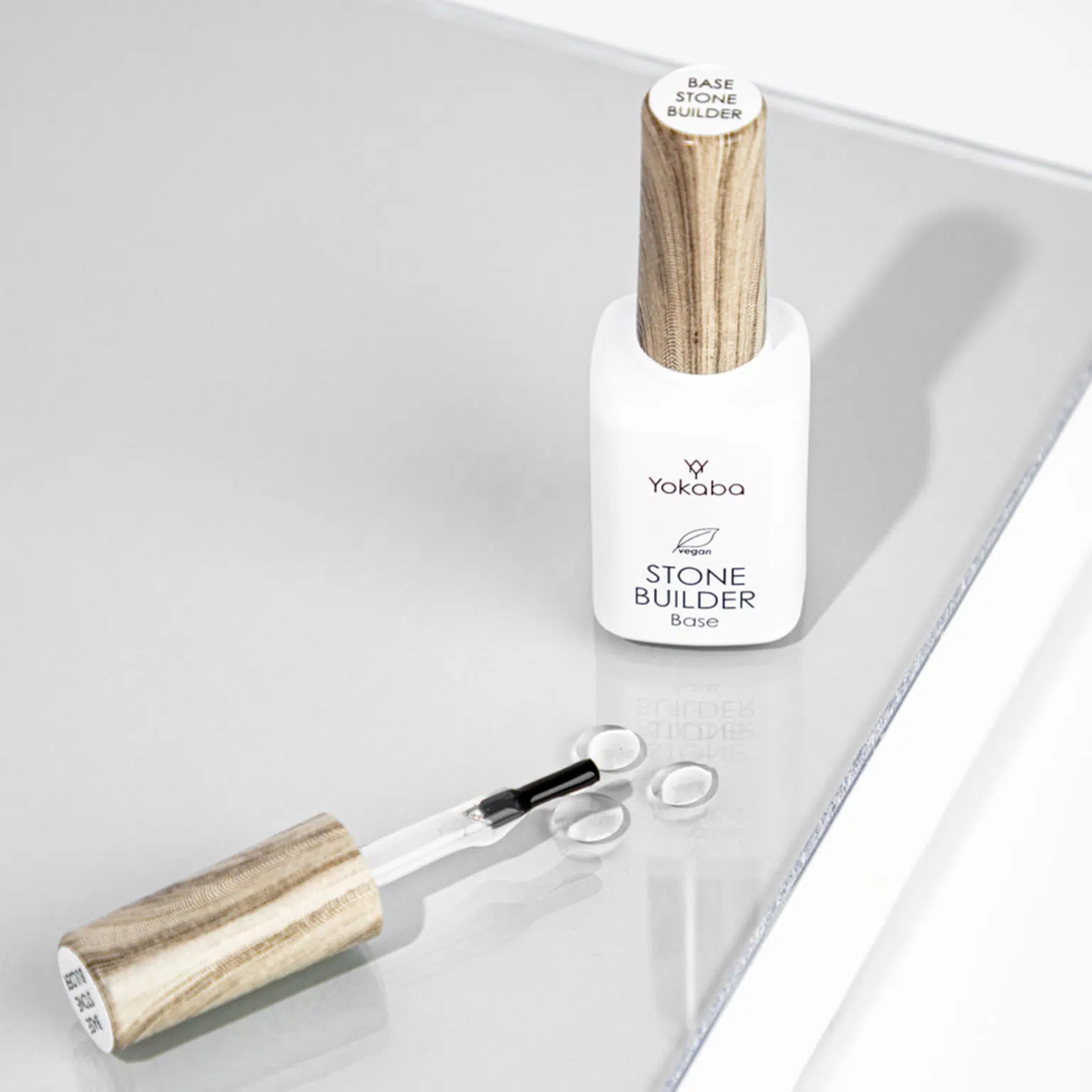 Base coat STONE BUILDER BASE COAT - 01 Glass 12ml